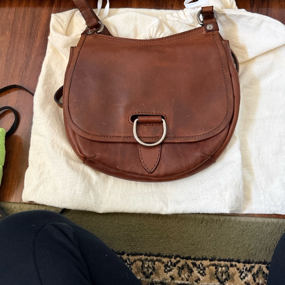 NWT Frye Cognac Brown Leather Amy Crossbody